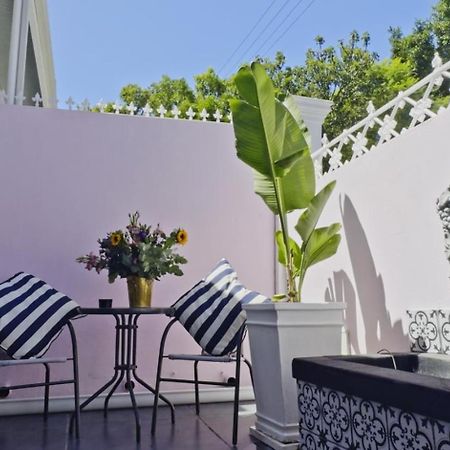 The Villa Rosa Hotel & Self-Catering Apartments Кейптаун Екстериор снимка