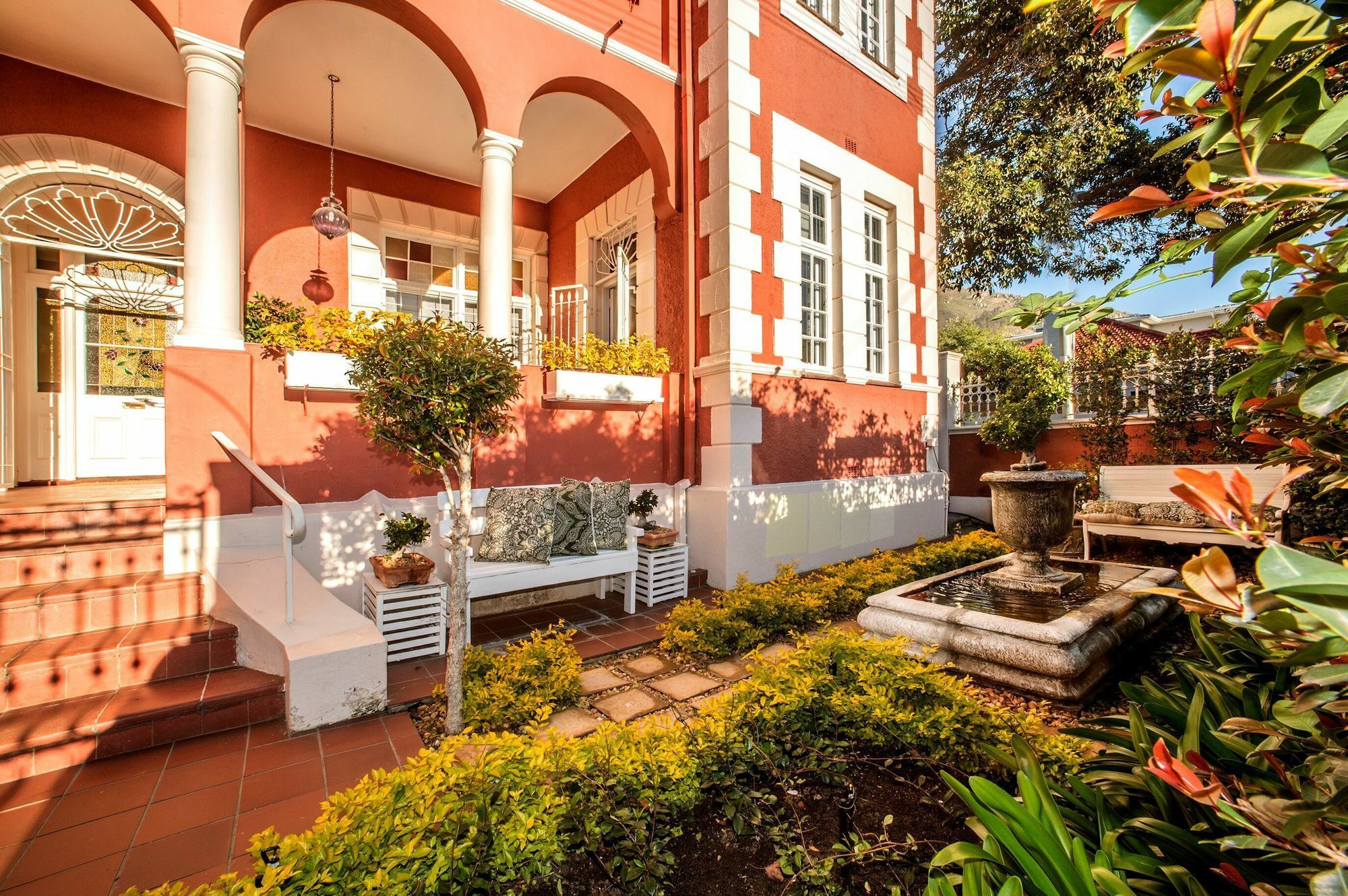 The Villa Rosa Hotel & Self-Catering Apartments Кейптаун Екстериор снимка